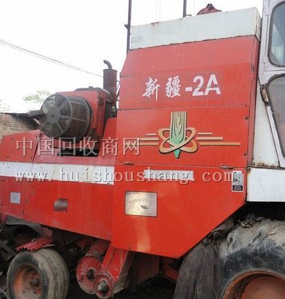 我处转让二手新疆2a小麦收割机