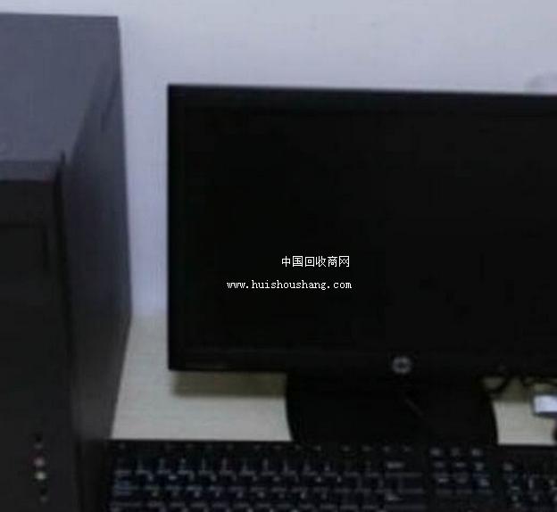 南宁网吧低价出售四十多台高配置网吧电脑_台
