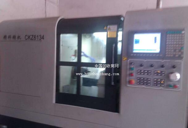 机械厂处置二手850亚威加工中心 850永进加工