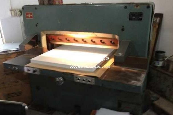 上海印刷厂处理切纸机 海德堡gto52印刷机