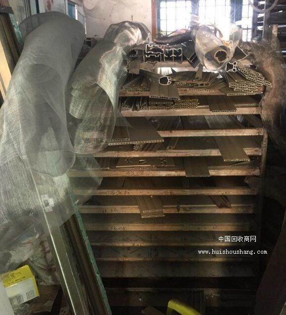 门面转行出售大量不锈钢材料_库存建材_废旧
