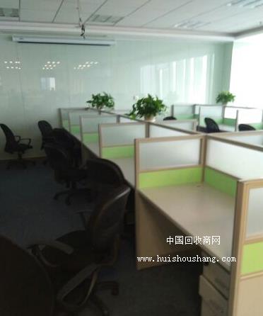 上海处理41套办公桌椅子_办公家具_废旧,二手