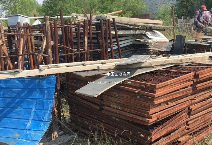 工地完工低价处理大量基础建筑材料图片