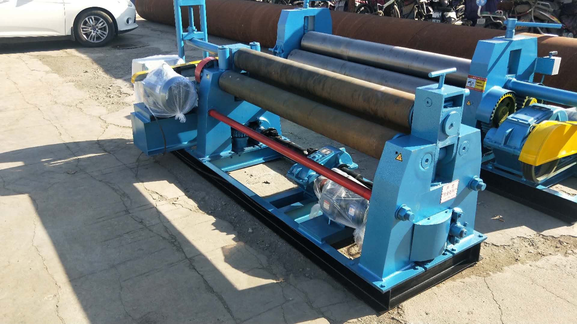 金润机械销售卷板机校平机