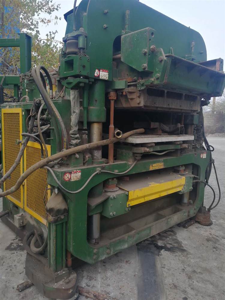 出售哥伦比亚4型全自动砖机_各种砖瓦机械_废旧,二手,供求信息_回收商