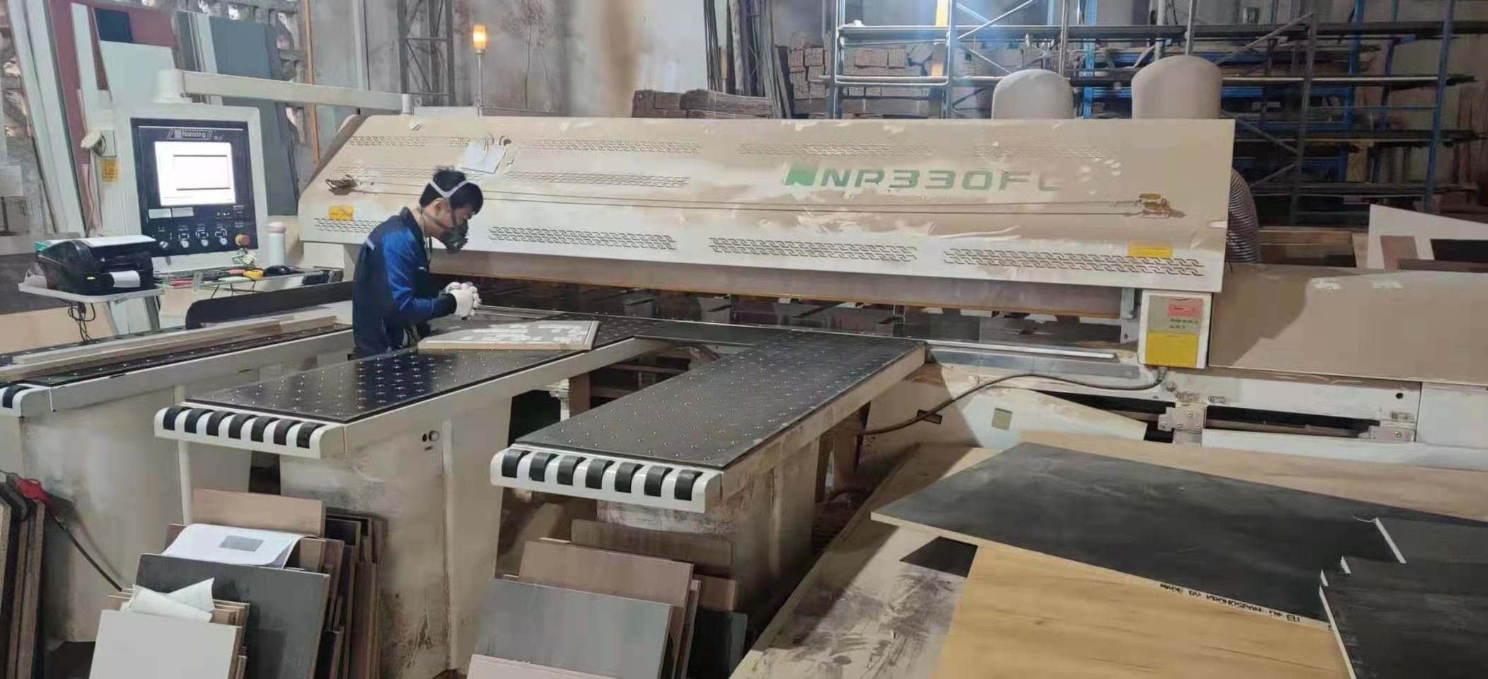 整厂板式家具生产线在位出售 全屋定制生产线现场处理