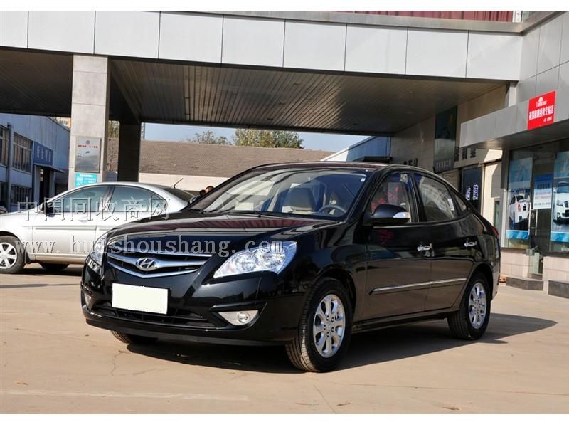 出售现代悦动1.