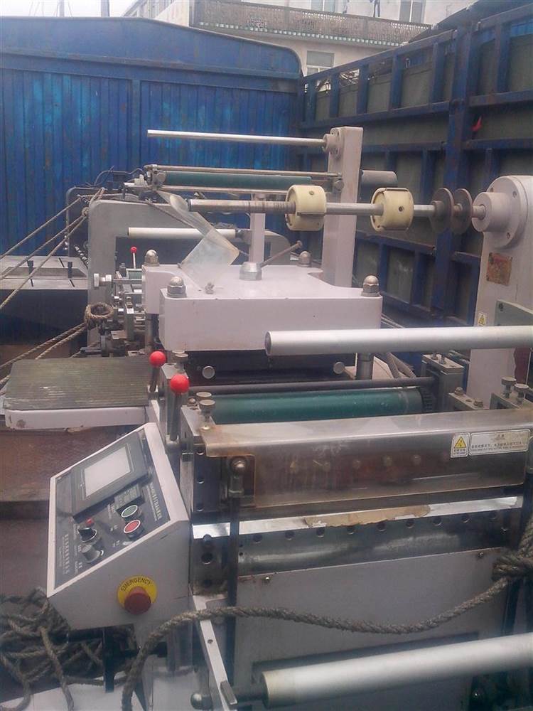 420型不干胶商标模切机