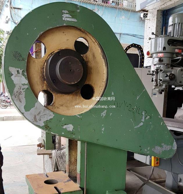 工厂闲置转让25吨冲床