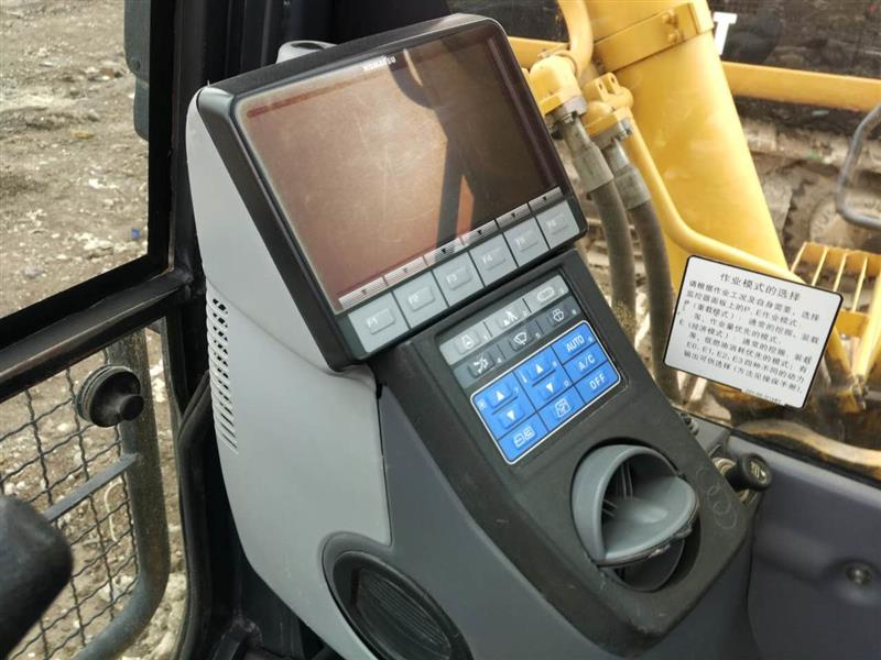 88万甩卖小松挖掘机 二手挖掘机买卖 购买二手钩机 二手钩机价格