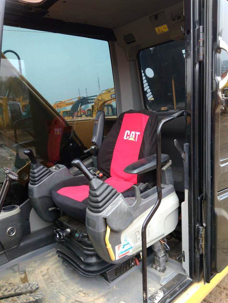 辽源二手挖掘机市场 42.5万转让卡特323d2 二手卡特钩机 买卖二手钩机