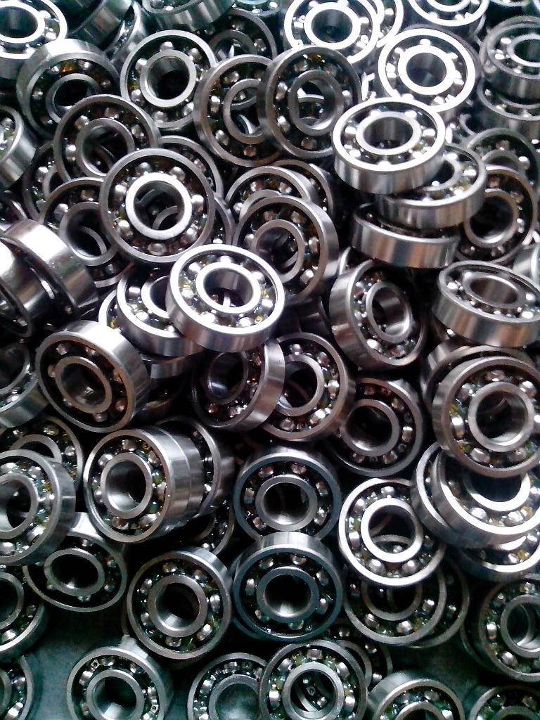 全国长期收购各种废旧轴承