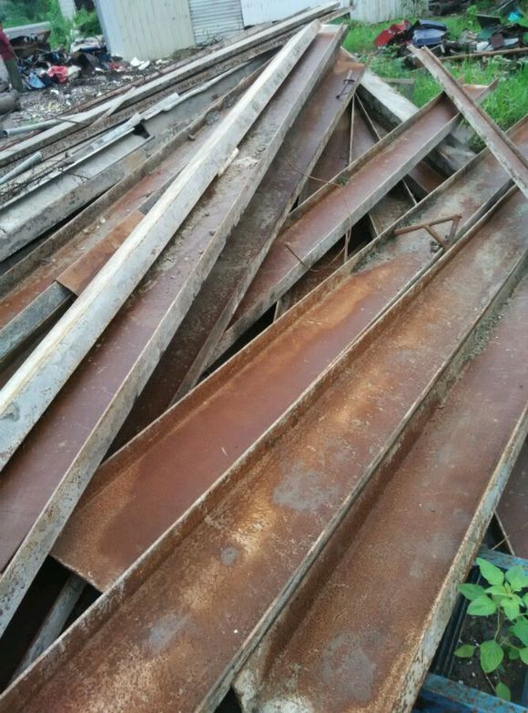 公司低价 处理一批槽钢