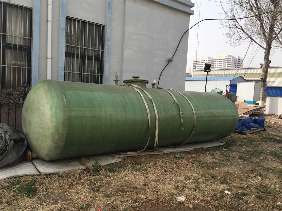 公司转让10吨玻璃钢蓄水箱