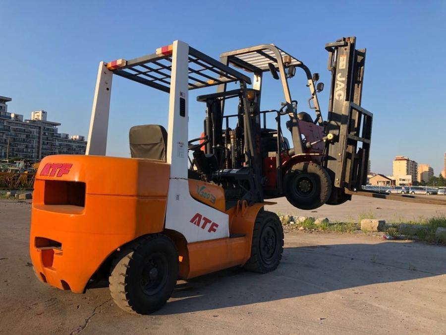 3吨atf叉车网络拍卖公告